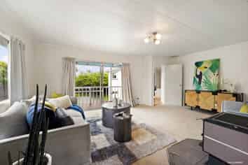 12 Glenhaven Place, Te Atatu Peninsula