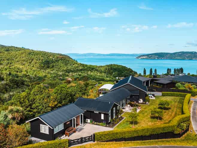 1 Peregrine Place, Kinloch