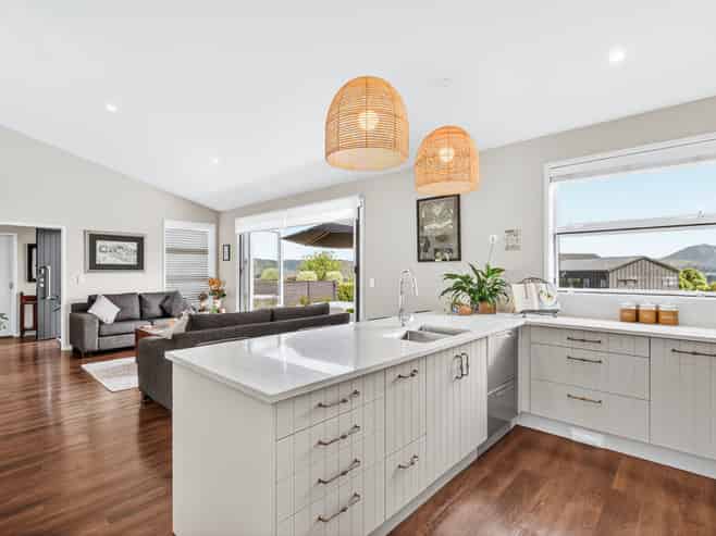 1 Peregrine Place, Kinloch