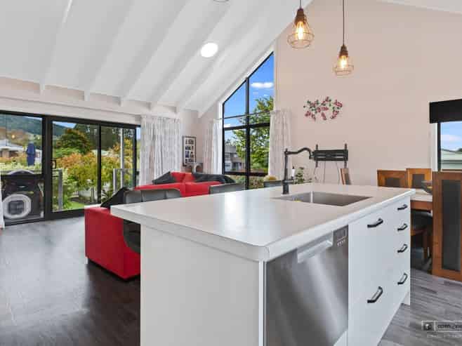 70B Rimuvale Street, Pukehangi