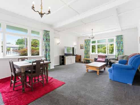 124 Anzac Parade, Whanganui East