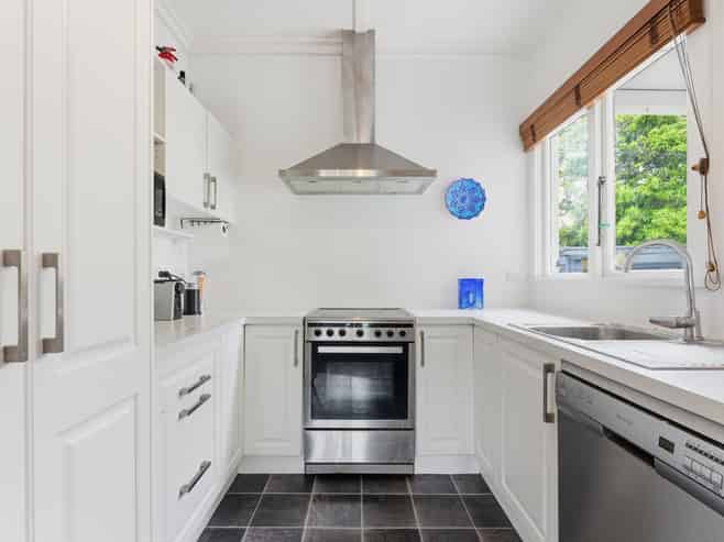 124 Anzac Parade, Whanganui East