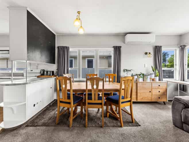 8 Balliol Avenue, Pirimai