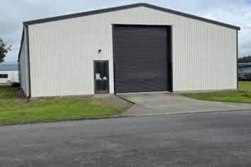 For lease - 560m2 (approx.) storage/warehouse