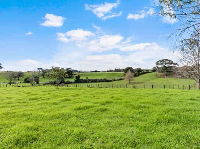 87 Pukeoware Road, Glenbrook