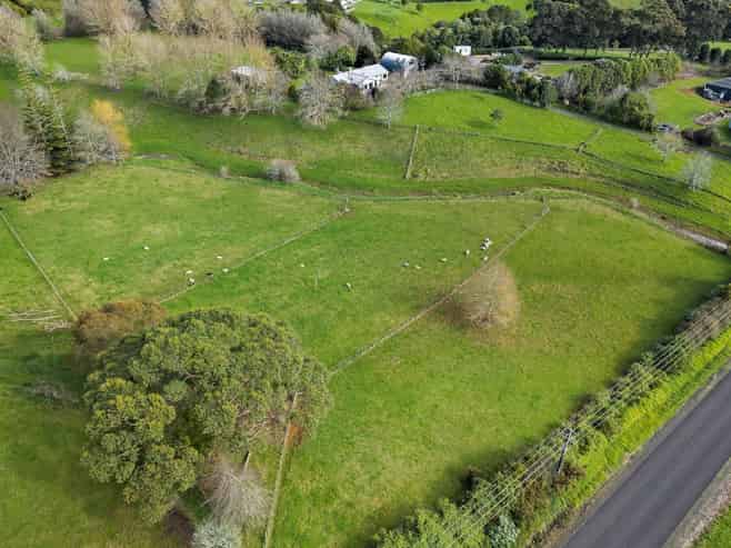 87 Pukeoware Road, Glenbrook