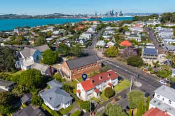 4/2A Domain Street, Devonport