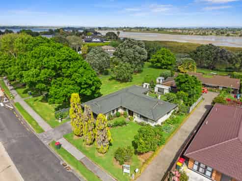 71 Walter Strevens Drive, Conifer Grove