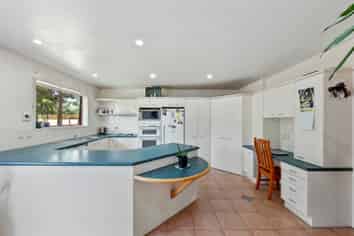 13 Glengowan Place, Conifer Grove