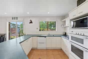 13 Glengowan Place, Conifer Grove