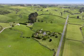 136 Bird Road, Stratford