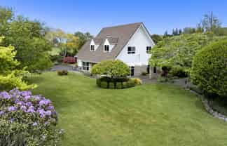 136 Bird Road, Stratford