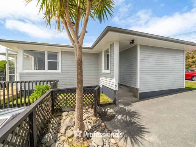 26 Jane Grove, Paparangi