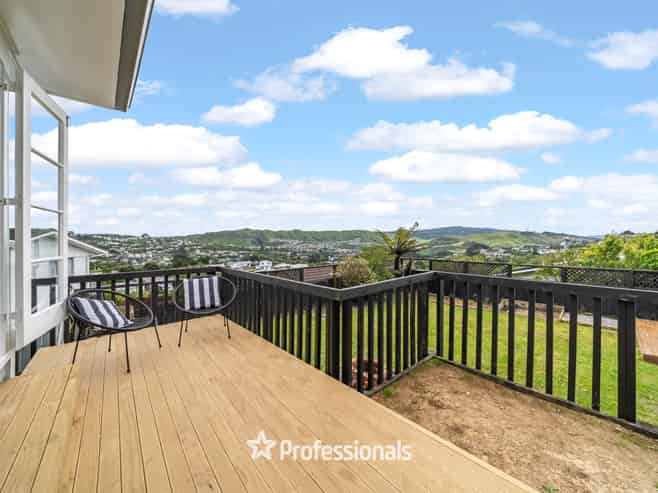 26 Jane Grove, Paparangi