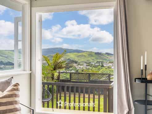 26 Jane Grove, Paparangi