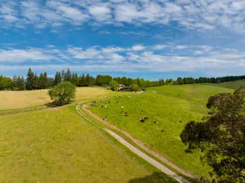 182 Malling Road, Redwood Valley