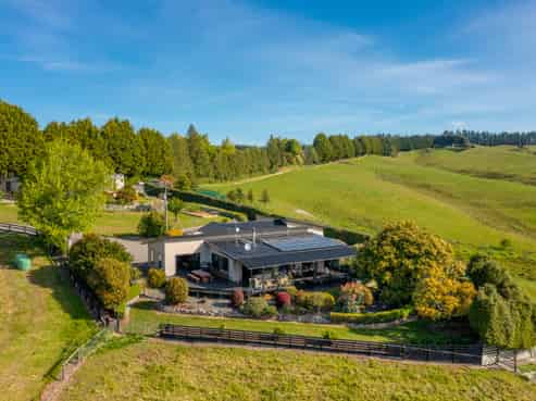 182 Malling Road, Redwood Valley