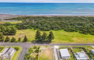 1/43 and 44 Seafront Road, Castlecliff