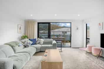 2/5 Westminster Road, Wainuiomata