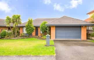 32 Earnslaw Crescent, Clover Park
