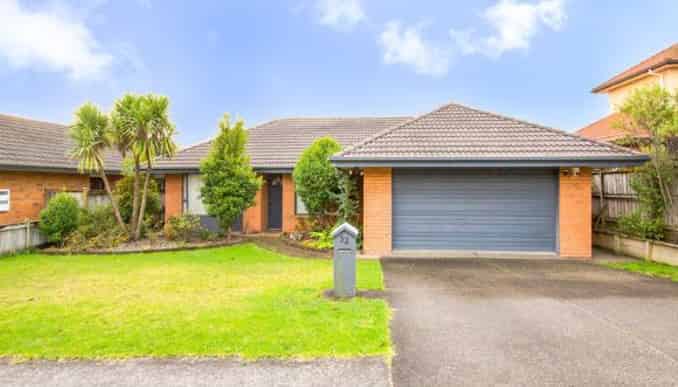 32 Earnslaw Crescent, Clover Park