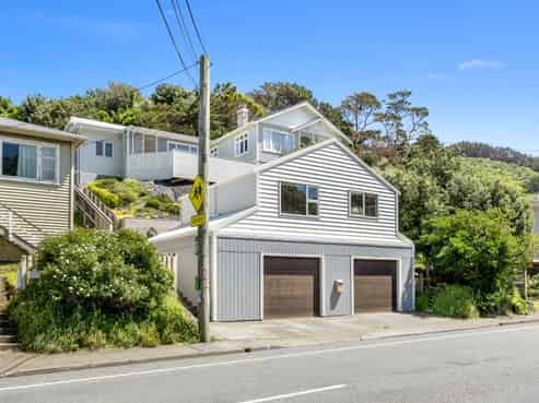 73 Happy Valley Road, Owhiro Bay