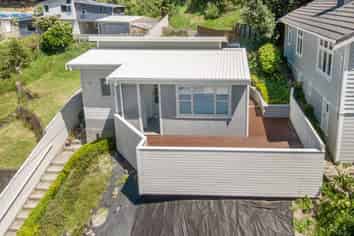 73 Happy Valley Rd, Owhiro Bay