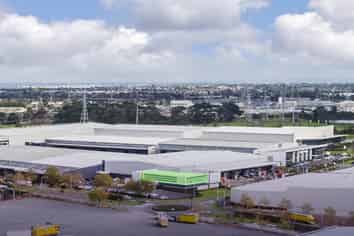 QUALITY OFFICE WITH 25 CAR PARKS
