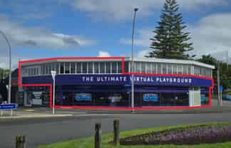 Be Seen By Thousands Every Day!