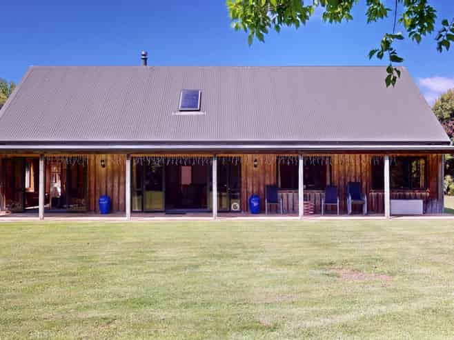 1046 Queen Street, Levin