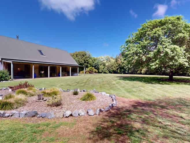 1046 Queen Street, Levin