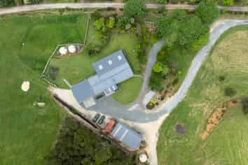 1214 Oruru Road, Peria