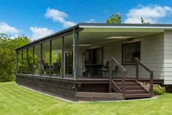 1214 Oruru Road, Peria