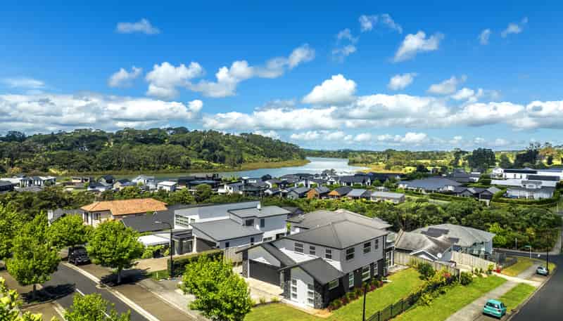 2 Tauwaka Crescent, Riverhead
