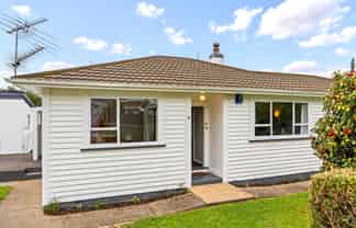 3 Kaira Street, Sawyers Bay