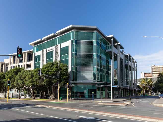 Full floor waterfront opportunity