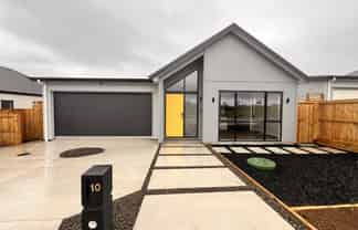 10 Kobe Street, Karaka