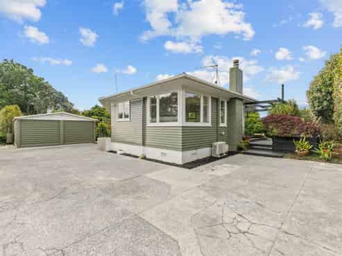 29 Swan Crescent, Pakuranga