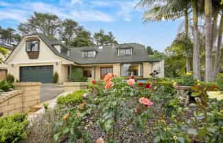 31 Attwood Road, Paremoremo