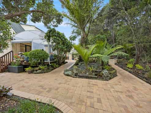 31 Attwood Road, Paremoremo