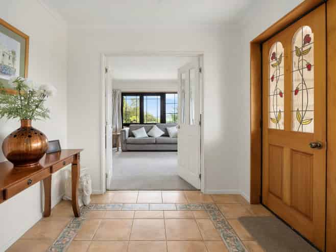 31 Attwood Road, Paremoremo