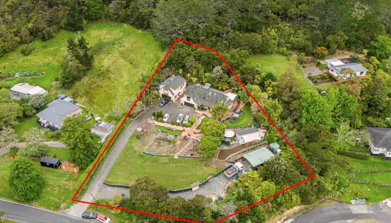 31 Attwood Road, Paremoremo