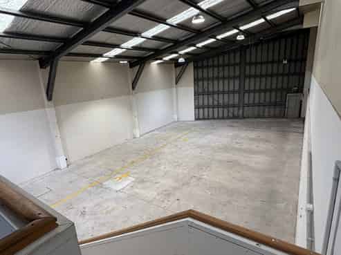 Affordable industrial warehouse available now