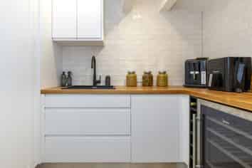 4 Kathleen Place, Rainbow Point