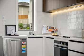 6/8 Clensmore Place, Torbay