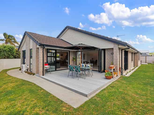 40 Oceania Sands Way, Papamoa Beach