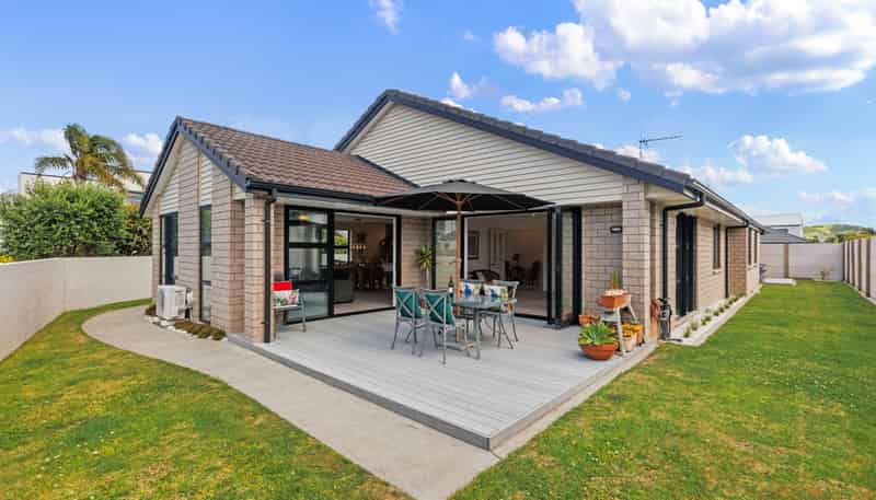 40 Oceania Sands Way, Papamoa Beach