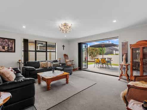 40 Oceania Sands Way, Papamoa Beach