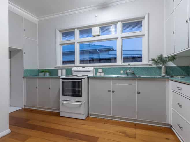 198 Bath Street, LEVIN