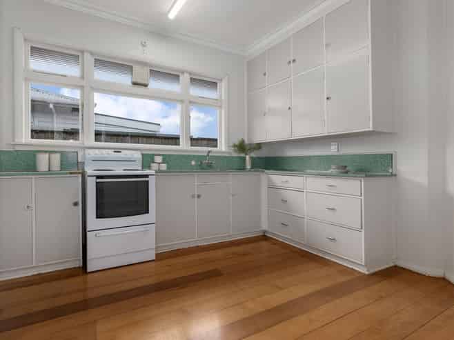 198 Bath Street, LEVIN